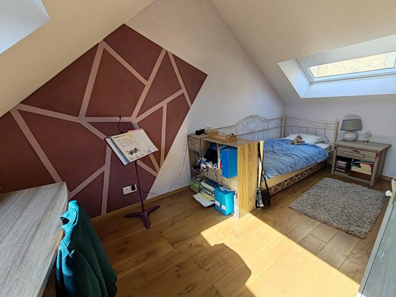 Maison - 100 m² - 6 pièces