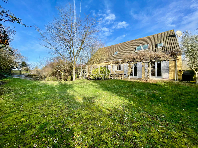 Maison - 160 m² - 8 pièces