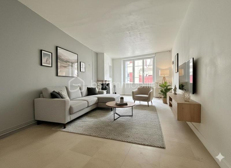 Maison - 157 m² - 8 pièces