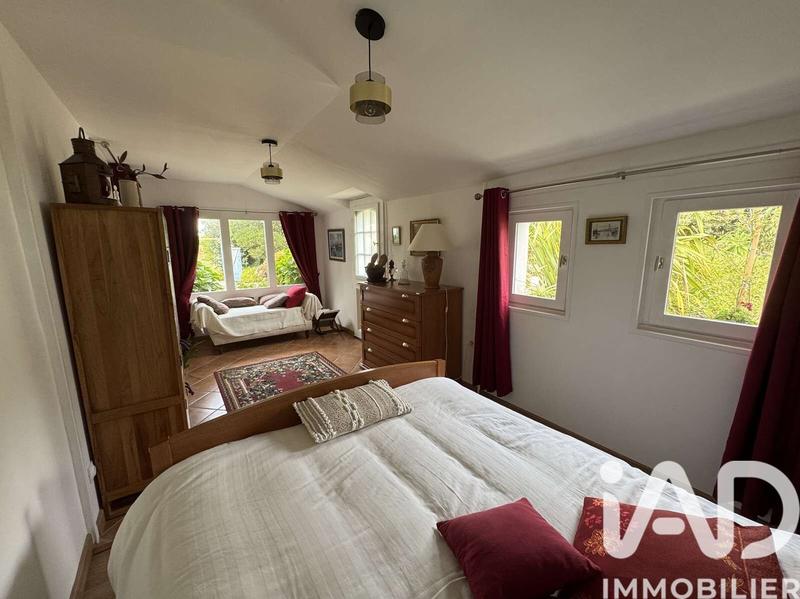 Maison - 128 m² - 7 pièces