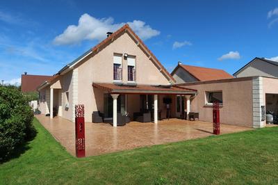 Maison d'architecte - 150 m² - 6 pièces