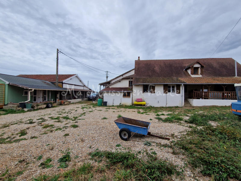 Maison - 198 m² - 8 pièces