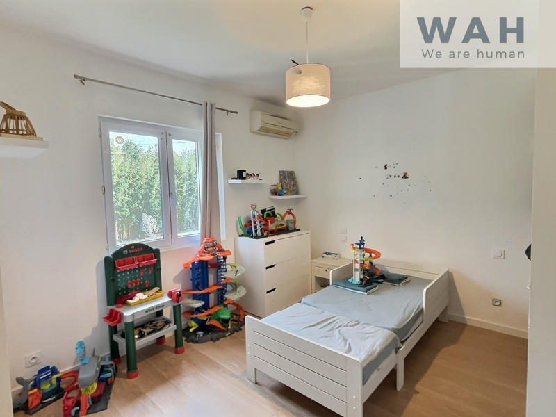 Propriété - 133 m² - 6 pièces