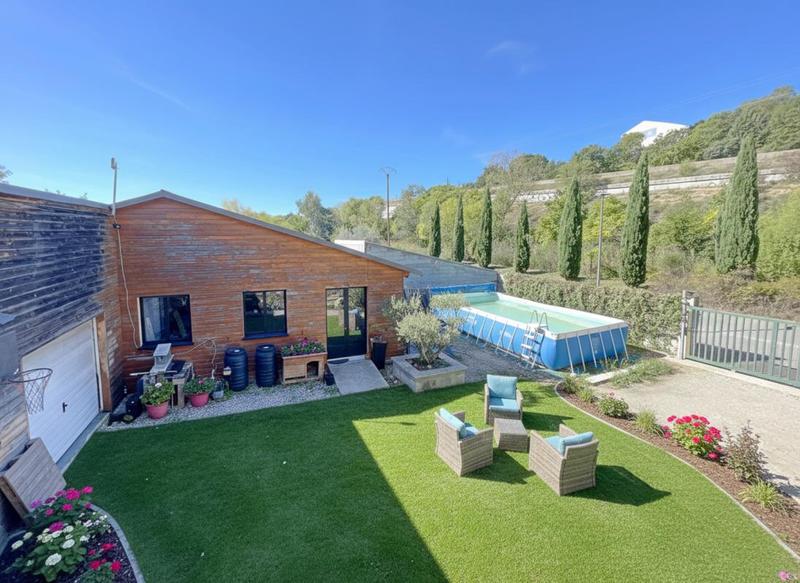 Maison - 107 m² - 6 pièces