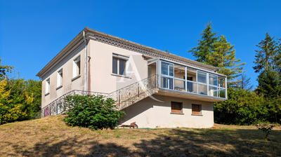 Maison - 101 m² - 5 pièces