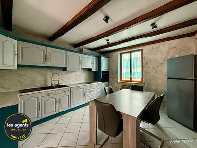 Maison - 190 m² - 8 pièces