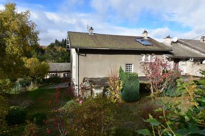 Maison - 122 m² - 7 pièces