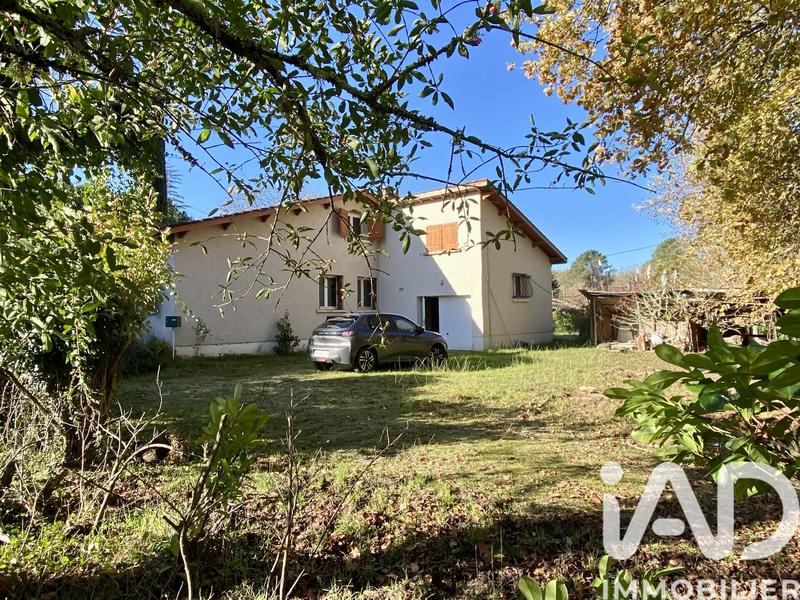 Maison - 140 m² - 6 pièces