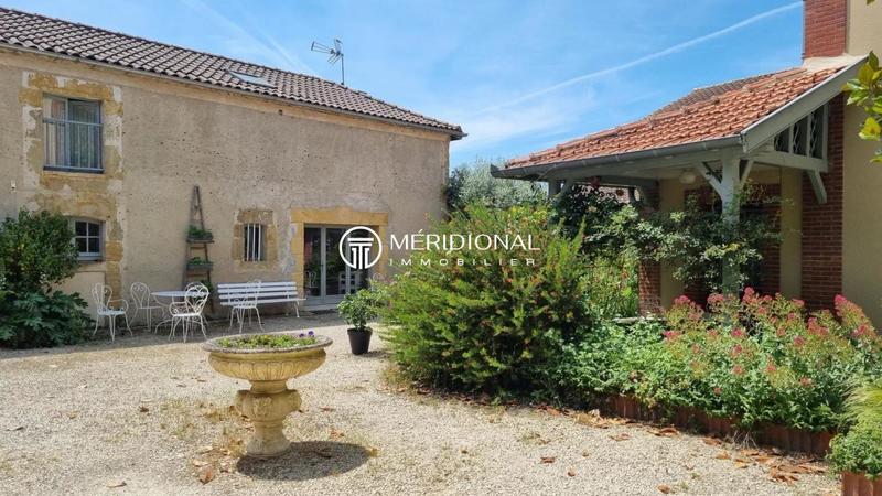 Maison - 648 m² - 22 pièces