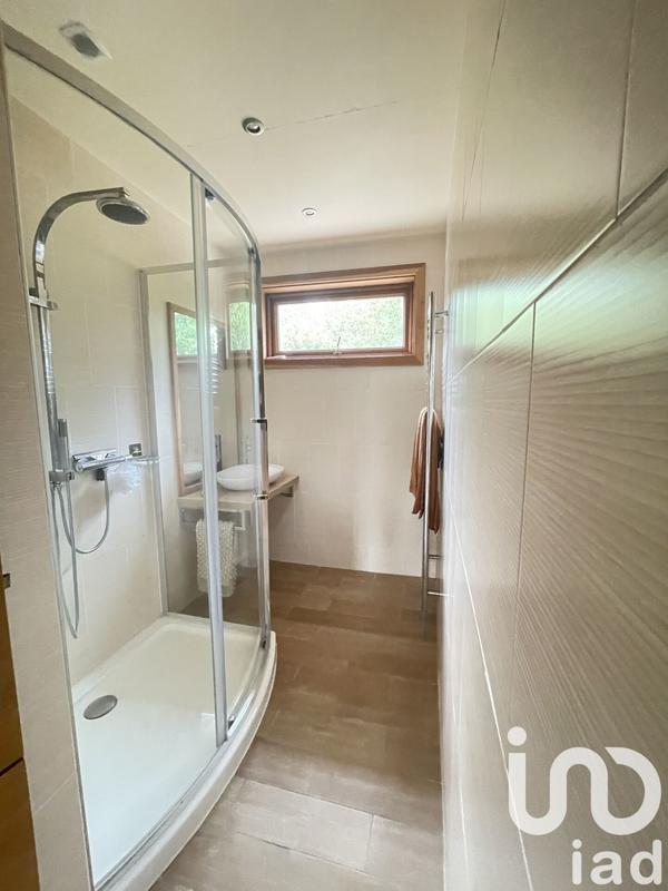 Maison - 200 m² - 7 pièces