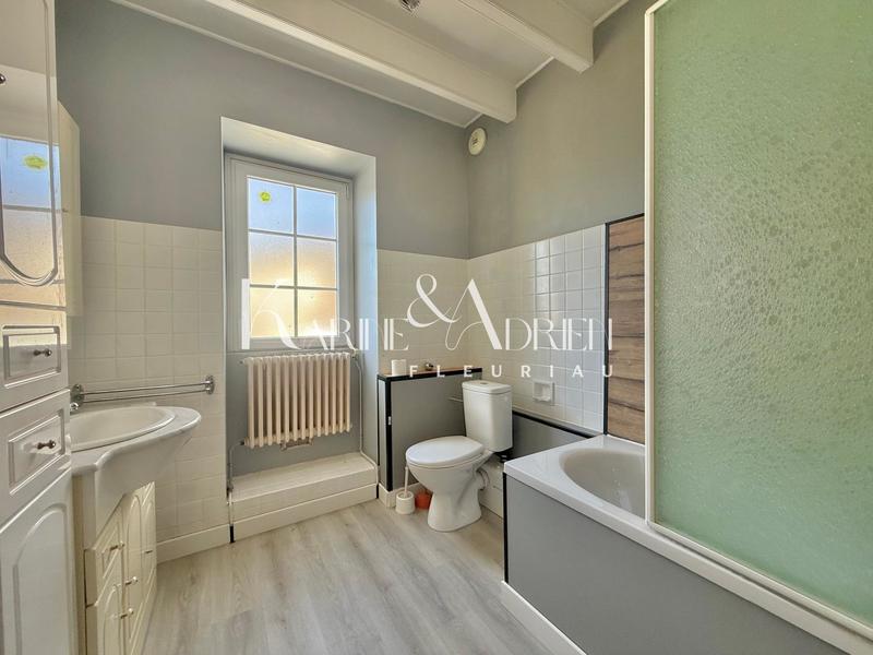 Maison - 177 m² - 7 pièces