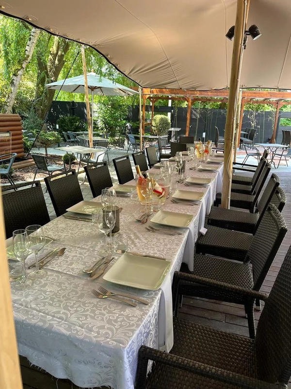 Fonds de commerce - Magasins - 900 m²