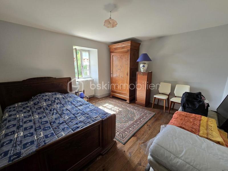 Maison ancienne - 337 m² - 4 pièces