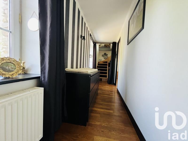 Maison - 180 m² - 8 pièces