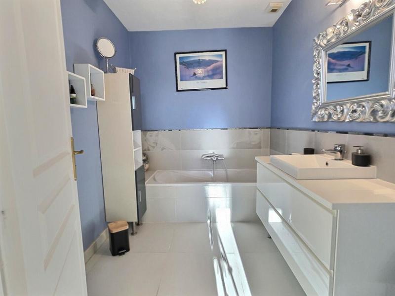 Villa - 185 m² - 7 pièces