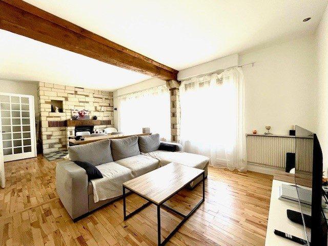 Appartement - 97 m² - 3 pièces
