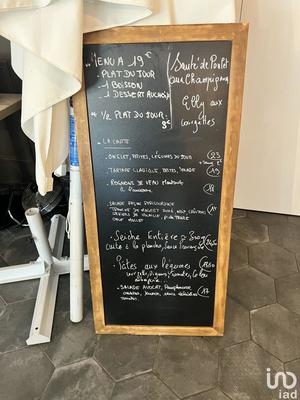 Local commercial - 147 m²