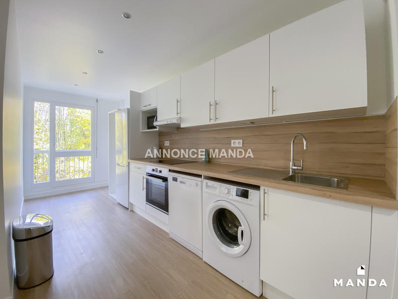 Chambre - 10 m² - 6 pièces