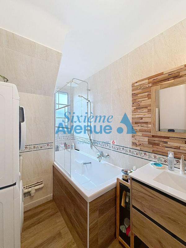 Appartement - 82 m² - 4 pièces