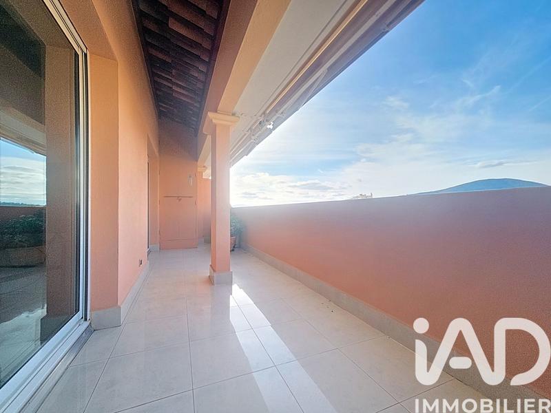 Appartement - 104 m² - 4 pièces