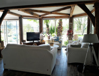 Maison ancienne - 216 m² - 7 pièces