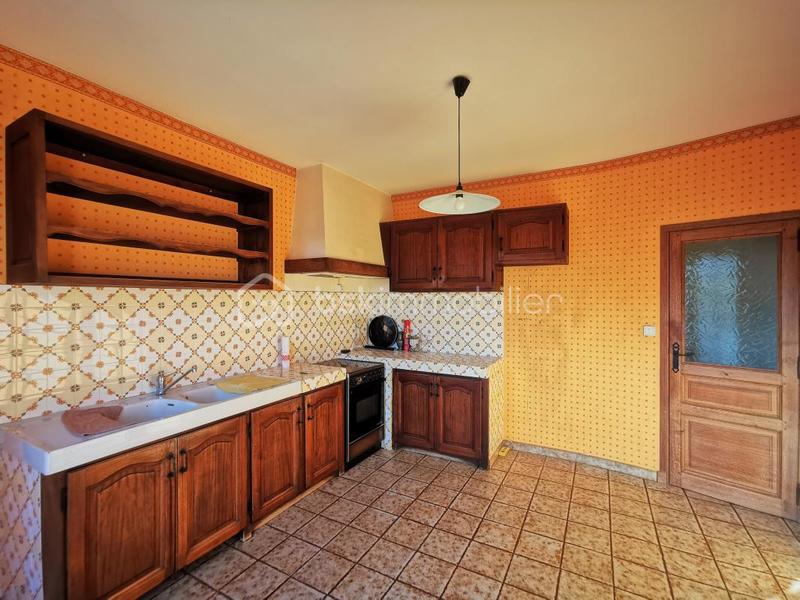 Maison traditionnelle - 138 m² - 138 pièces