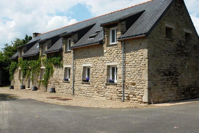 Propriété - 700 m² - 19 pièces