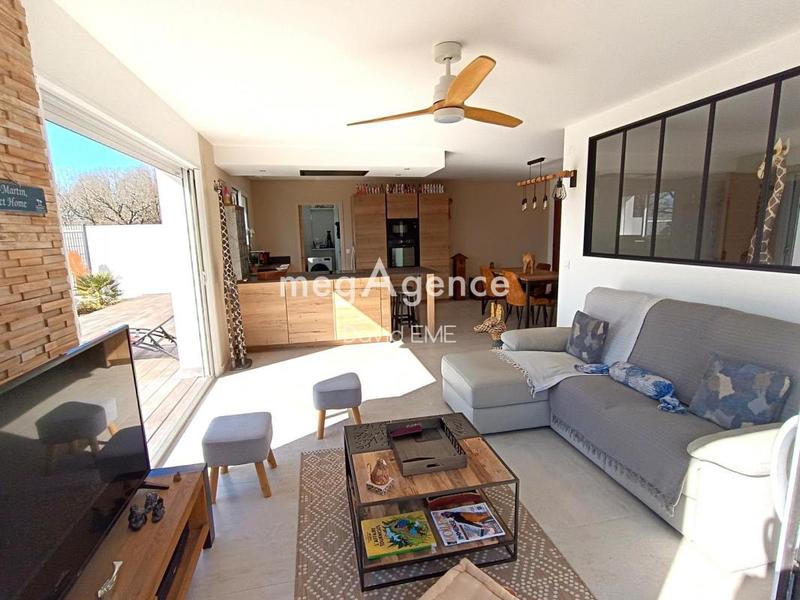 Maison - 104 m² - 5 pièces