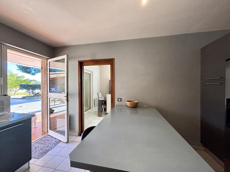 Maison - 177 m² - 7 pièces