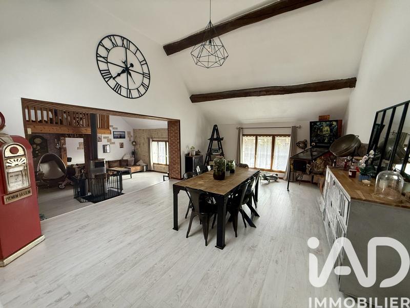 Appartement - 142 m² - 5 pièces