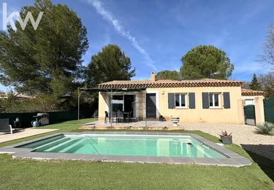 Maison - 102 m² - 5 pièces