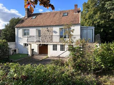 Maison traditionnelle - 99 m² - 6 pièces