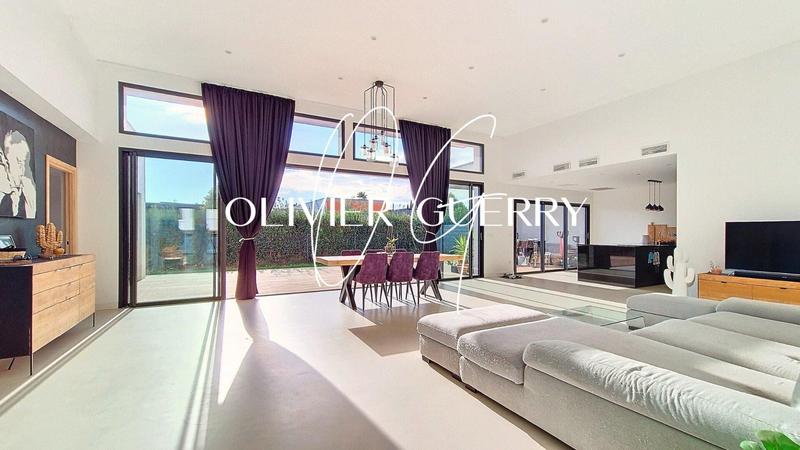 Maison - 155 m² - 4 pièces