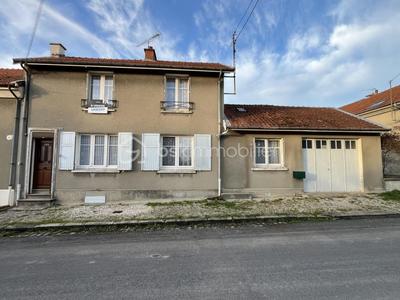 Maison de village - 158 m² - 6 pièces