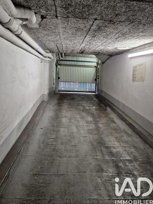 Parking - 13 m²