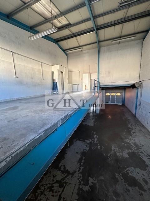 Entrepôt - 281 m²