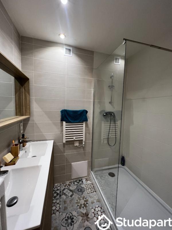 Chambre - 9 m² - 1 pièce