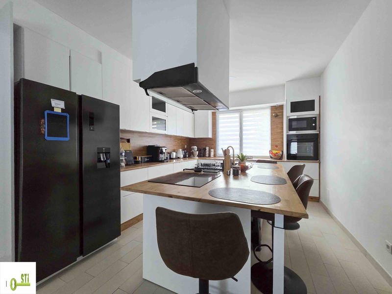 Maison - 97 m² - 4 pièces