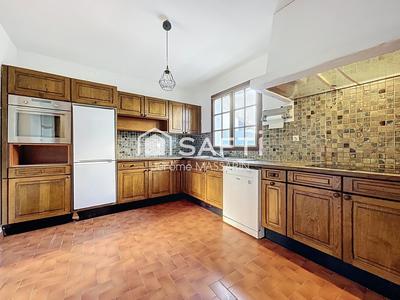 Maison - 121 m² - 4 pièces