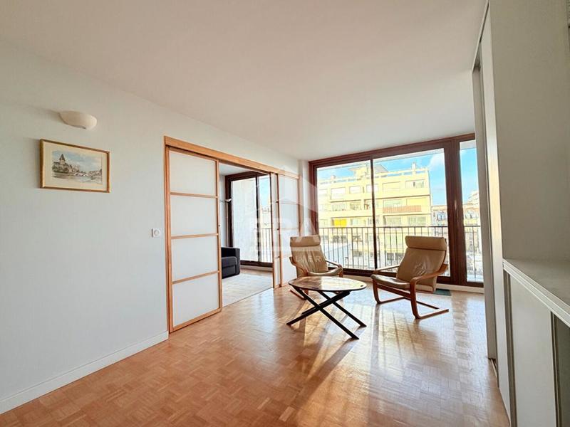 Appartement - 93 m² - 4 pièces