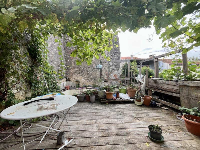 Maison - 177 m² - 7 pièces