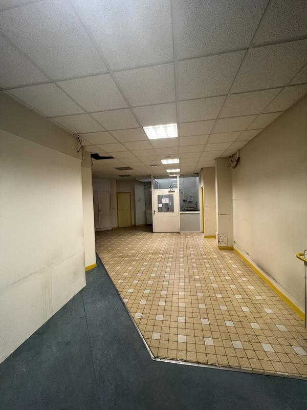 Local commercial - 290 m²