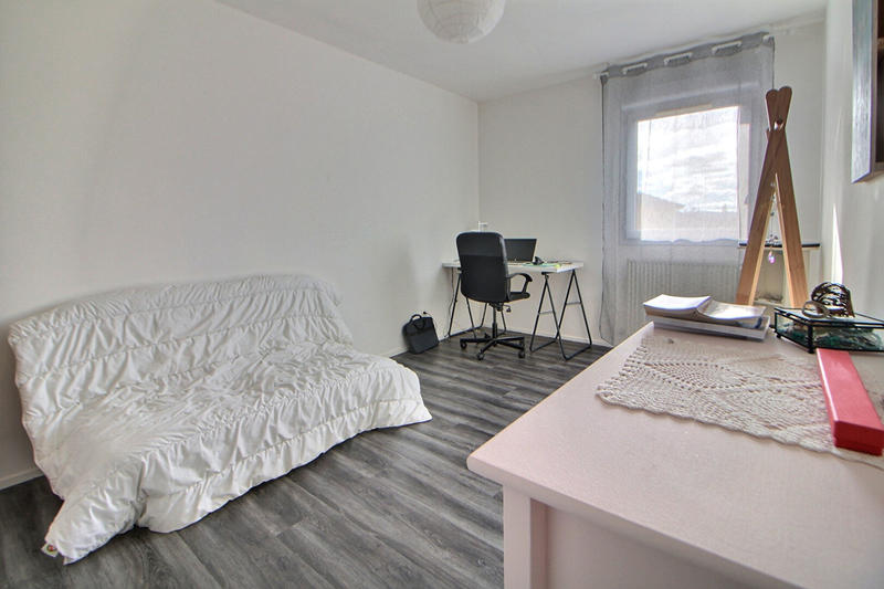 Appartement - 94 m² - 4 pièces