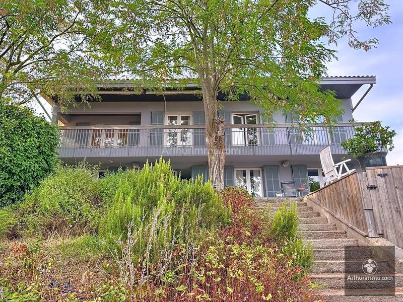 Maison - 303 m² - 10 pièces