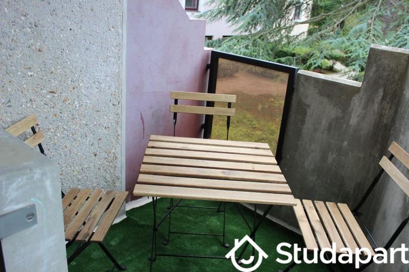 Chambre - 11 m² - 1 pièce