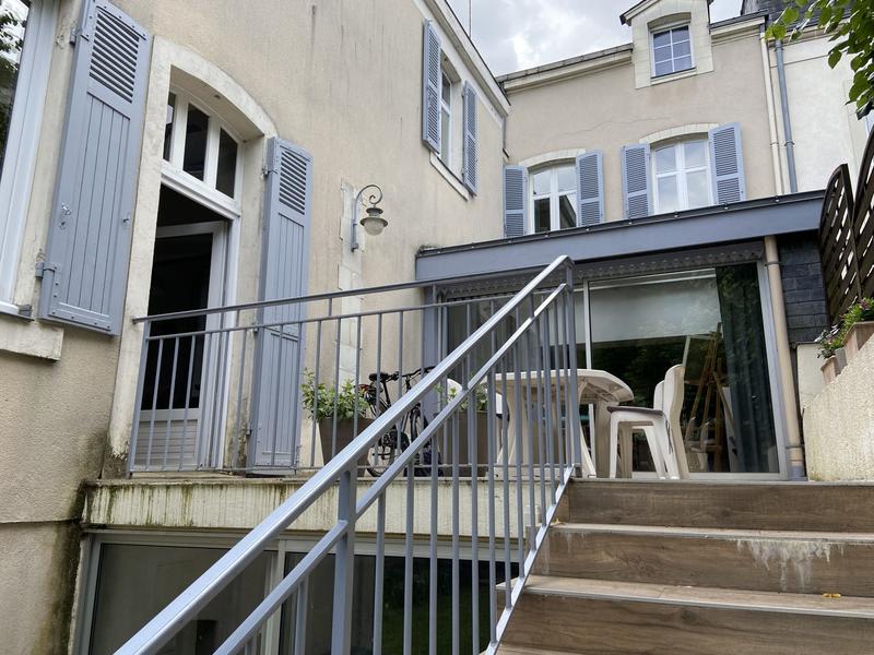 Maison ancienne - 342 m² - 10 pièces