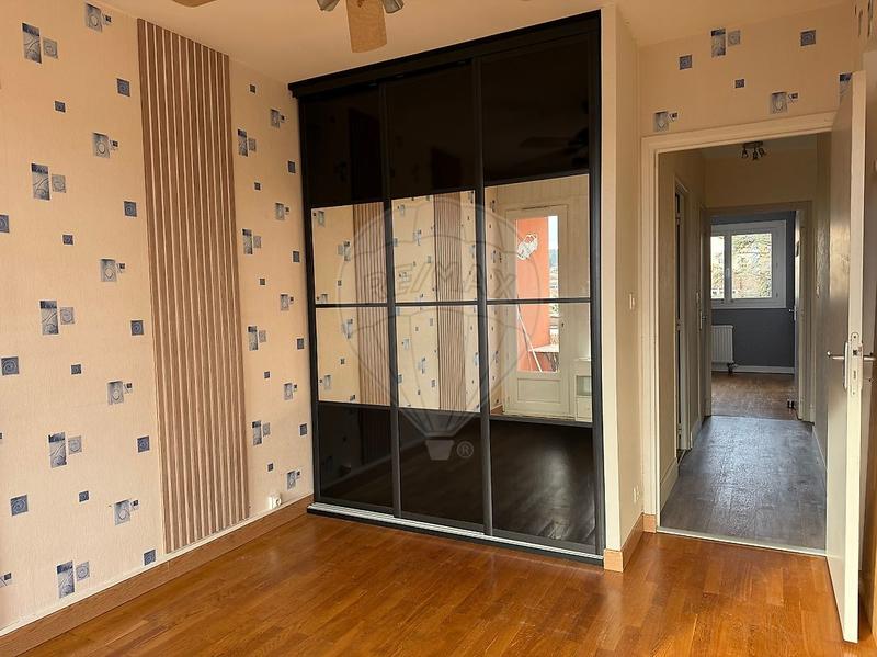 Appartement - 85 m² - 4 pièces