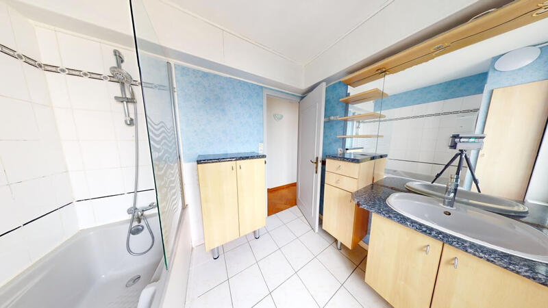 Appartement - 76 m² - 3 pièces