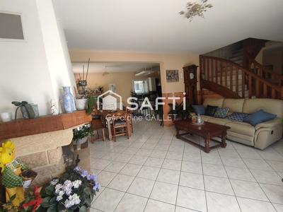 Maison - 200 m² - 7 pièces