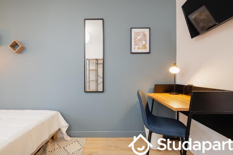 Chambre - 9 m² - 1 pièce